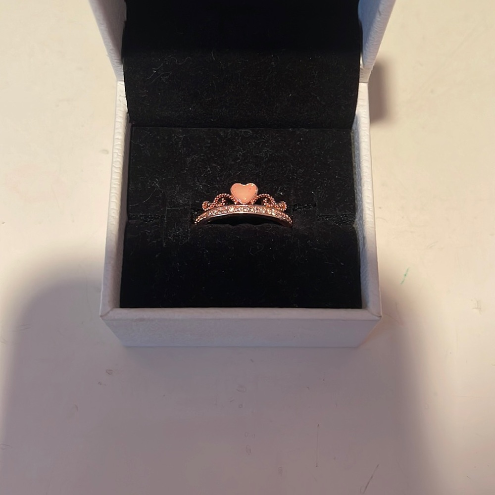 Girls pink heart ring